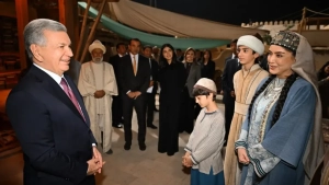 Prezident Ibn Sino haqidagi filmning suratga olish jarayoni bilan tanishdi