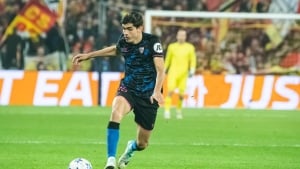 Napoli Ispaniyalik himoyachini sotib oladi
