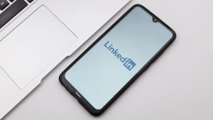 LinkedIn sunʼiy intellekt yaratgan past sifatli kontentga qarshi kurash boshladi