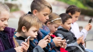 Strict measures are being taken to protect children from social networks.