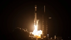 «Falcon 9» raketa bo'lagi avgust oyida Oyga qulaydi