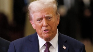 Donald Tramp Hormuz bogozida toliq blokada rejimini elon qildi