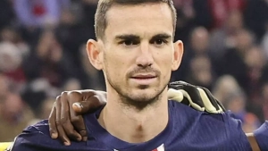 Manchester Yunayted va Al-Nasr Ruis uchun kurashadi