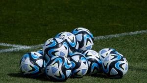 Dirk Kuyt Niderlanddagi Dordrecht jamoasini boshqaradi