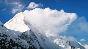 Qirg‘izistonda yo‘qolgan eronlik alpinistlarni qidirish to‘xtadi