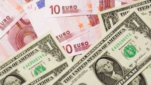 Valyuta bozorida keskin burilish: dollar va yevro tushib ketdi