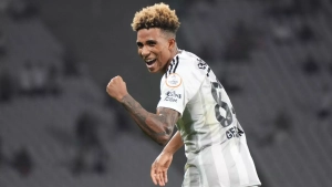 Spartak Beshiktash bilan Fernandes transferida kelishdi