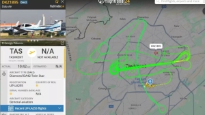 Над Ташкентом постоянно кружит моторный самолёт