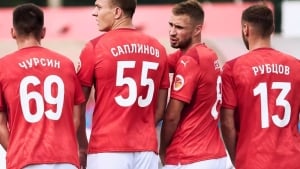 Kostroma Spartak futbolchilari MMA bilan shug‘ullanmoqda