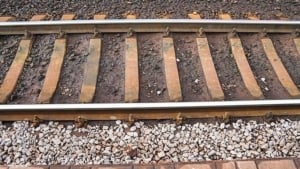 In Kunming, a train hit 11 workers