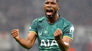 Tottenxem PSJga penaltilarda yutqazdi, Danso ranjidi