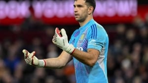 Lui Saa Martinesni Manchester Yunayted darvozasida ko‘rmoqchi