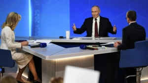 Putin matbuot anjumanida asosiy masalalarni muhokama qildi