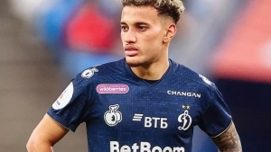 Бителло Радимов на критику не обратил внимания, посмотрел на поле