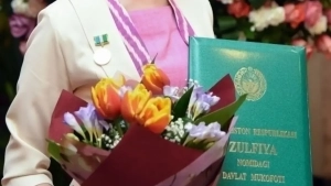 The "Zulfiya" Award Introduced for Active Girls in Medicine