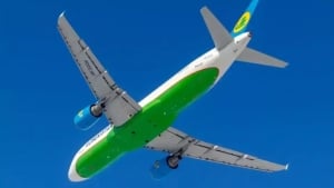 Uzbekistan Airways yoshi katta yo‘lovchilarga chegirma berdi