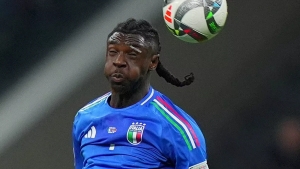 Fiorentina Moyze Kin maoshini oshirishni taklif qildi