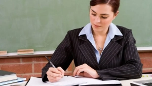 Qirg‘izistonda o‘qituvchi va shifokorlar maoshi oshadi