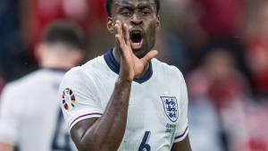 Tottenhem Angliya terma himoyachisini sotib olmoqchi