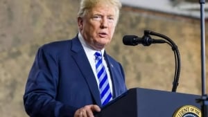 Трамп напомнил о правилах иммиграции на заводе Hyundai