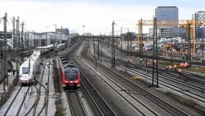 Bavariyada temiryo‘l kabellari kesildi, politsiya tergovda