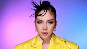 Afruza 29 yoshini oilasi bilan nishonladi