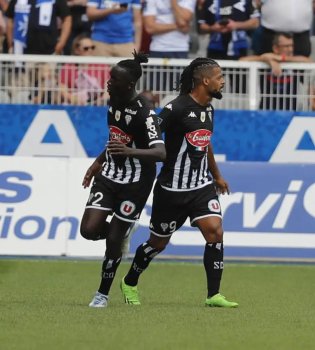 France Ligue 1: Angers and Le Havre won