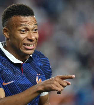 France captain Kylian Mbappe said the weather and long break in the game against Iraq had affected his mental state in the match at the Jaxon Championship.