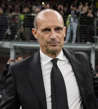 Аллегри опроверг слухи о своем уходе из "Милана"