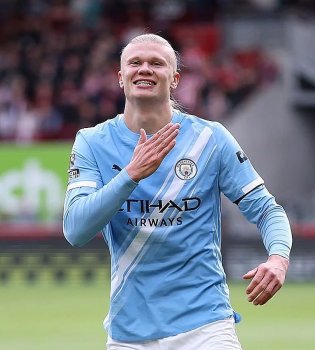 Holand Angliya Premyer-ligasining eng qimmat futbolchisi deb topildi