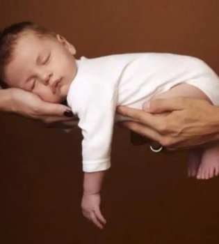 The number of children born to young parents has increased by more than half.