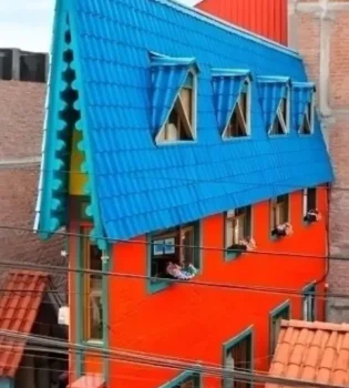 The world's narrowest house has been completed in Peru