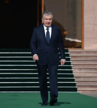 Shavkat Mirziyoyev Farg'ona viloyatiga amaliy tashrif bilan jo'nab ketdi