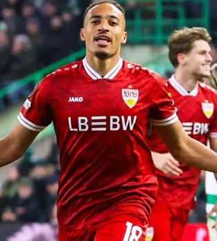 Stuttgart defeated Celtic by a large margin