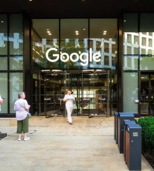 Google’ga Buyuk Britaniyada yangi qoidalar joriy etiladi