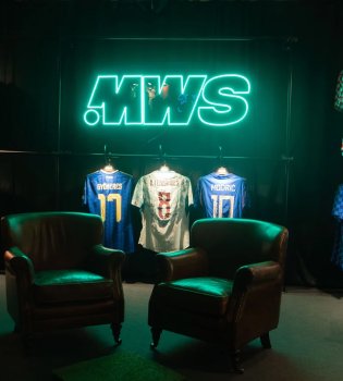 Unique Jerseys of Famous Footballers Put Up for Auction in Amsterdam