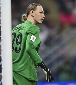 Matvey Safonov encouraged Russian skiers