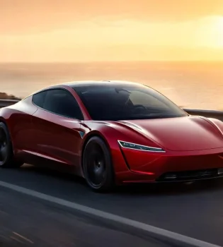 Ilon Mask yangi Roadster rulli oxirgi model bo'lishini aytdi