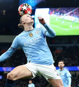 Xolan Manchester is planning to leave the club