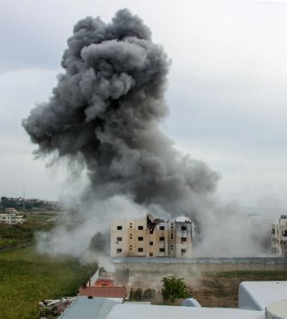 Воздушные силы Израиля нанесли мощный удар по ливанскому медицинскому центру