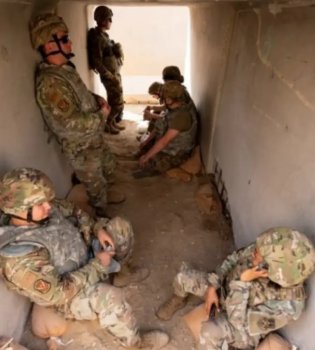 Pentagon Eron bilan kelishmovchilik sababli mobil bunkerlar yetkazib berishni boshladi