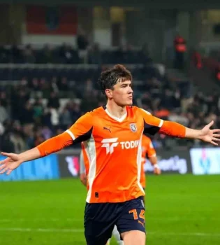 Shomurodov's transfer led Rome to a wrong choice