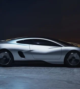 Ian Callumdan afsonaviy Jaguar XJ220 ning yangi talqini