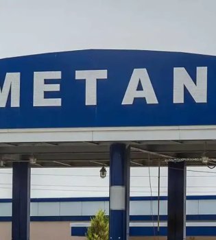 Methane gas refueling stations in Uzbekistan operate for limited hours.