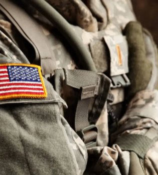 В операции США против Ирана погибло 13 военнослужащих