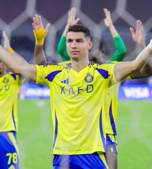 Ronaldo's double restored Al-Nasr's lead