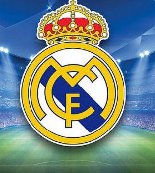 Real Madrid is considering new candidates to strengthen the midfield