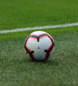 “Quilmes” призывает болельщиков помочь в ремонте стадиона