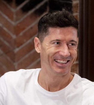 Lewandowski provided clearer information about his future plans