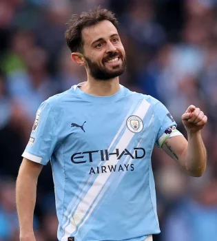 Nikki Batt Bernardo Silvaning Manchester Yunaytedga o'tishiga ishonmaydi